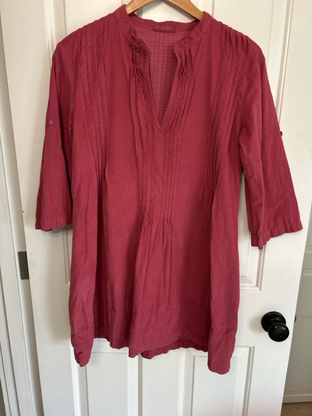 CP Shades Regina Baby Corduroy Rosewood Pintuck V-Neck Tunic Size Small